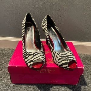 Candie’s women’s Heels